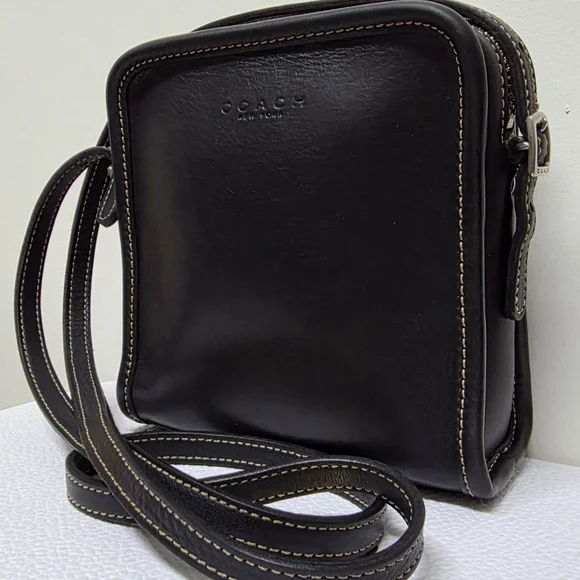COACH Bellini Leather Crossbody Mini Camera Bag G9D 9139 VINTAGE COLLECTIBLE